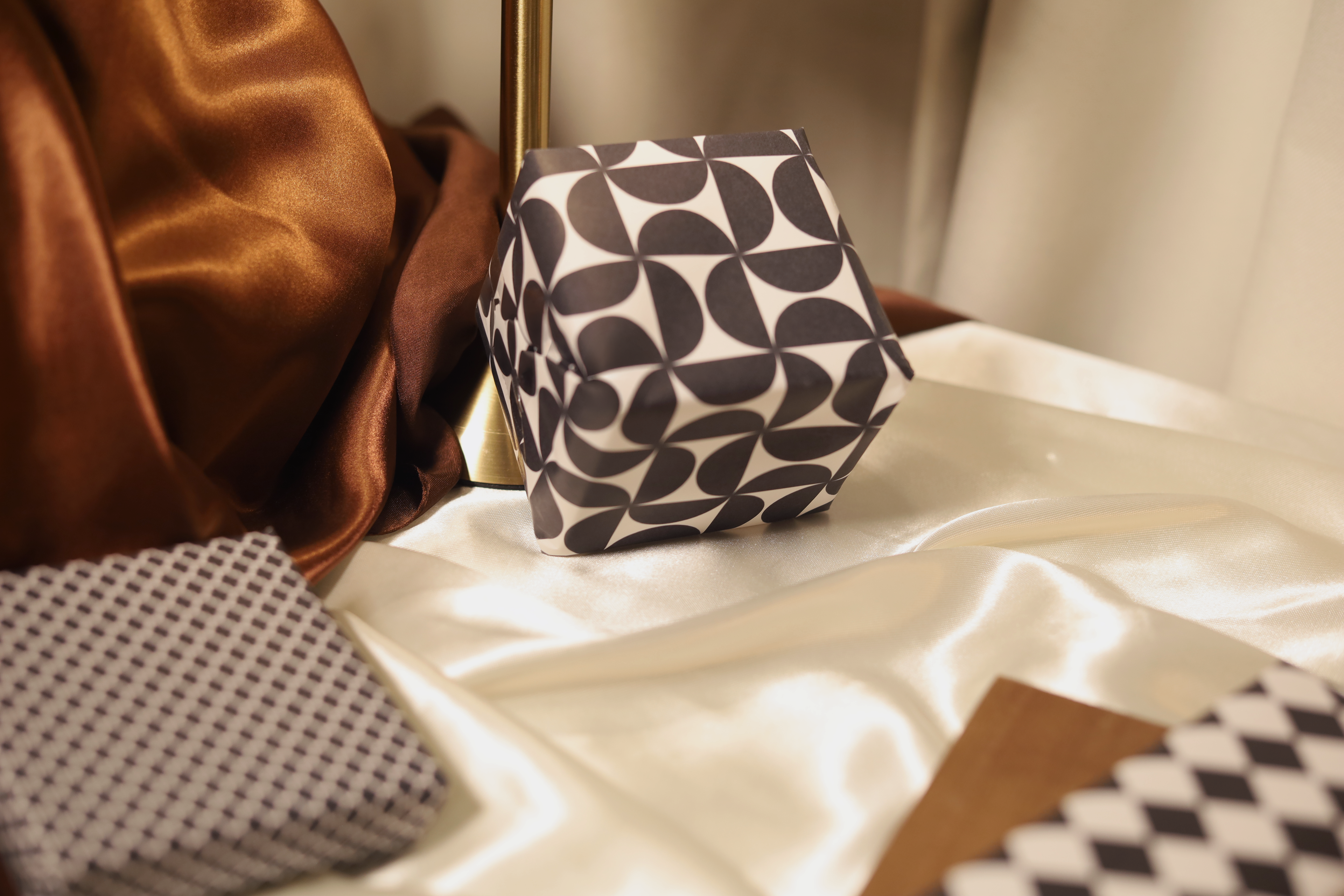 Moderna Wrapping Paper