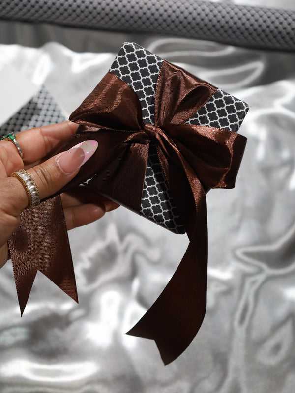 Trellis Wrapping Paper
